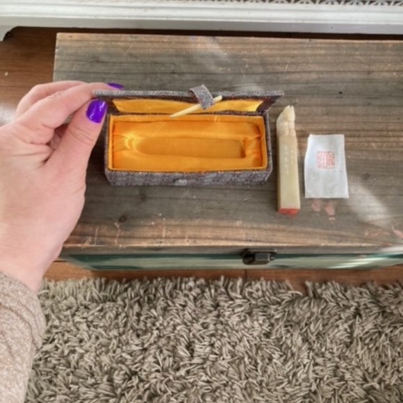 Vintage Chinese Shoushan Stone Figurine Statue in Tapestry Box #1 - Pretty! - Picture 3 of 11